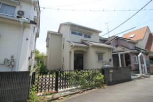 西垣生町中古外観ヨコ