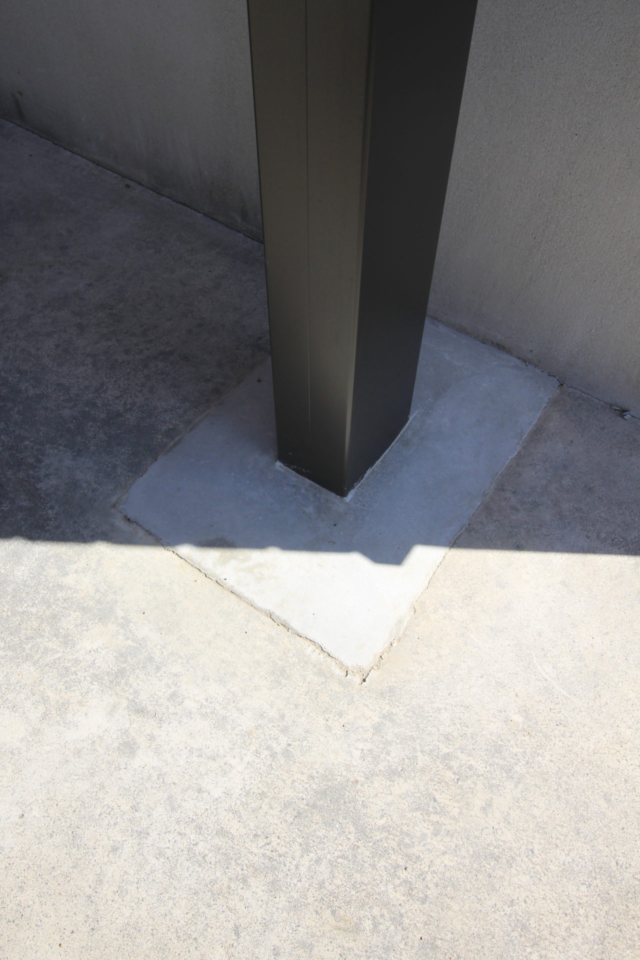 カーポート柱コンクリート補修