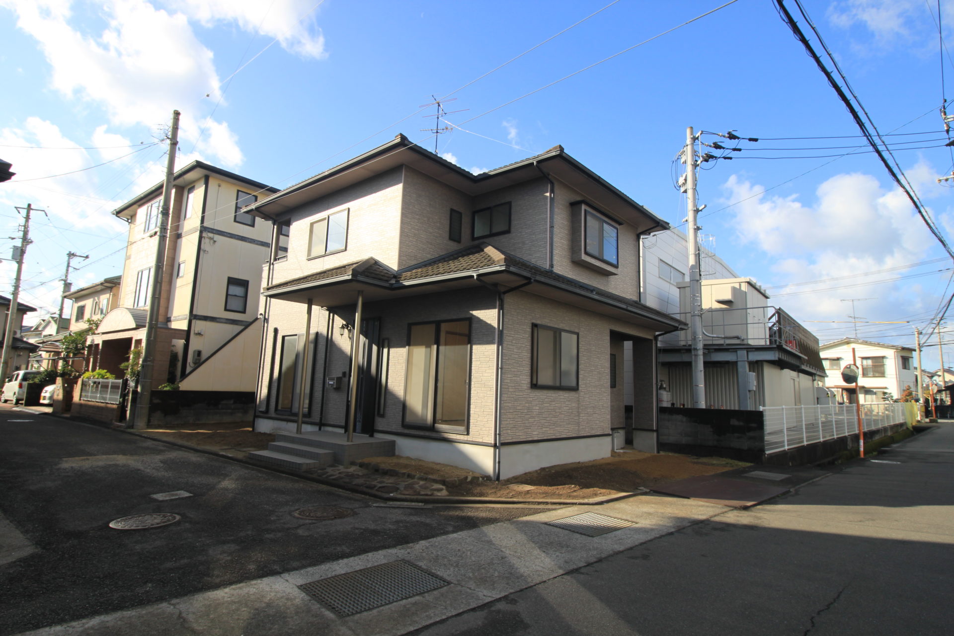 西垣生町-1250-荷物撤去後-外観