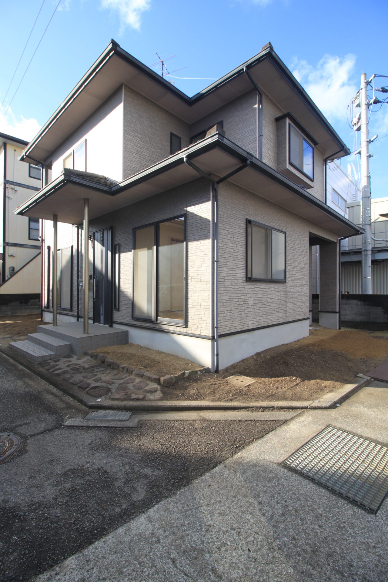 西垣生町-1250-荷物撤去後-庭